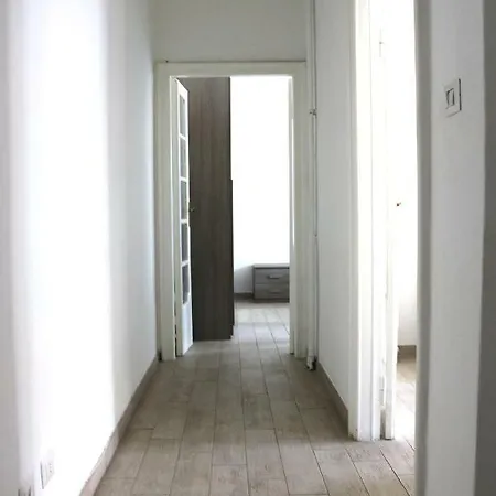 Apartment Navigli 4 People Flat Milan